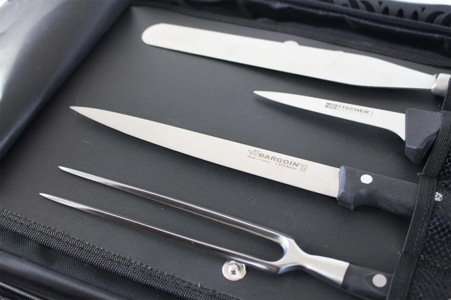 Fischer Professional Knife Bag With 20 Knives And Accessories 6 Fischer Professional Knife Bag With 20 Knives And Accessories - Image 4