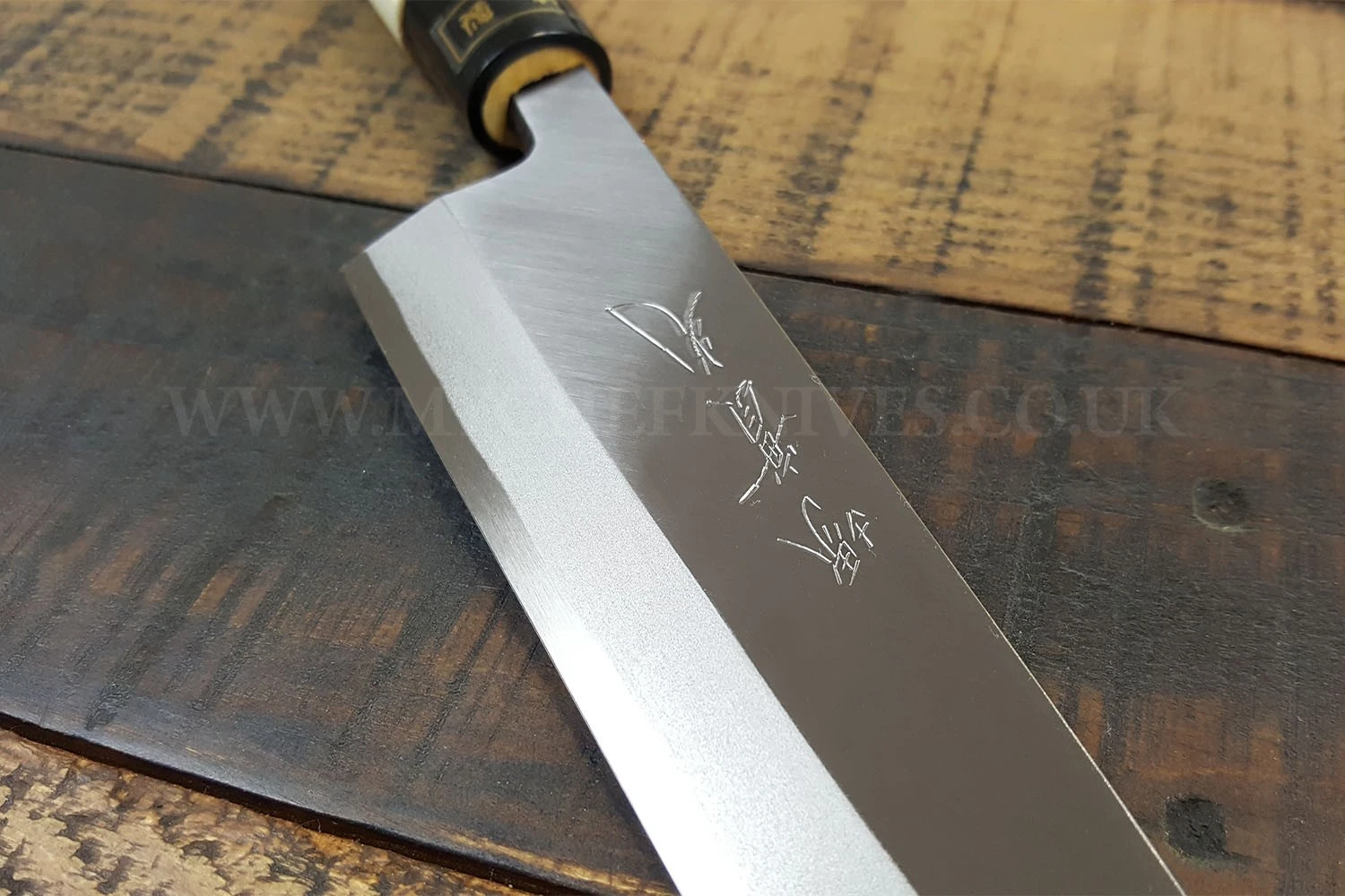 Jikko Tokusei Japanese Mioroshi Deba Knife 21cm Nihon Steel Blade, Magnolia Wood Handle 6 Jikko Tokusei Japanese Mioroshi Deba Knife 21cm Nihon Steel Blade, Magnolia Wood Handle - Image 4