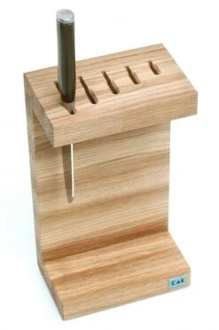 Kai C-shaped Knife Block - Made Of Oak Wood -CHEF KNIVES Store kai c shaped knife block made of oak wood 2