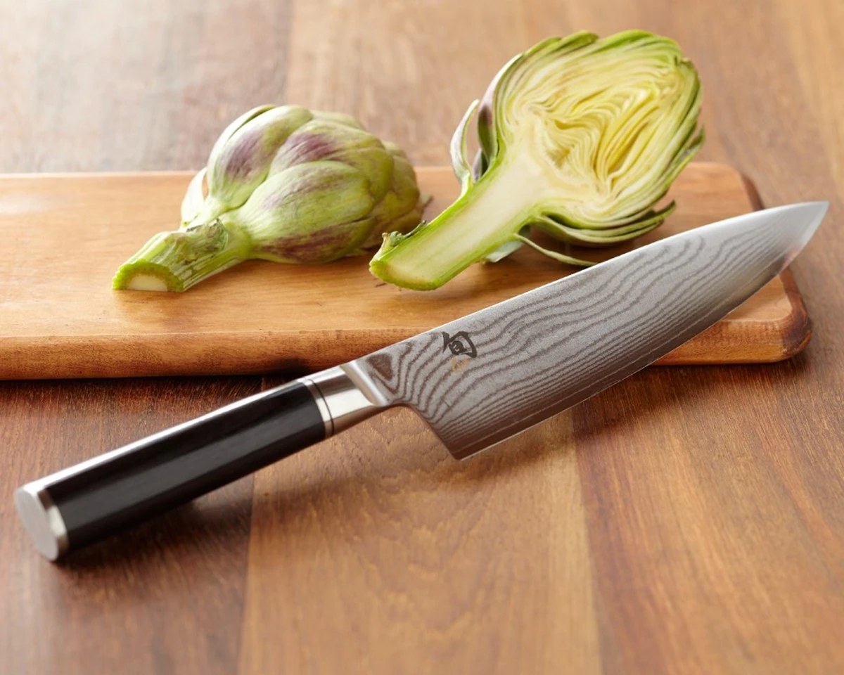 Kai Shun Classic Chef Knife 15cm - Damascus Steel Blade 4 Kai Shun Classic Chef Knife 15cm - Damascus Steel Blade - Image 2