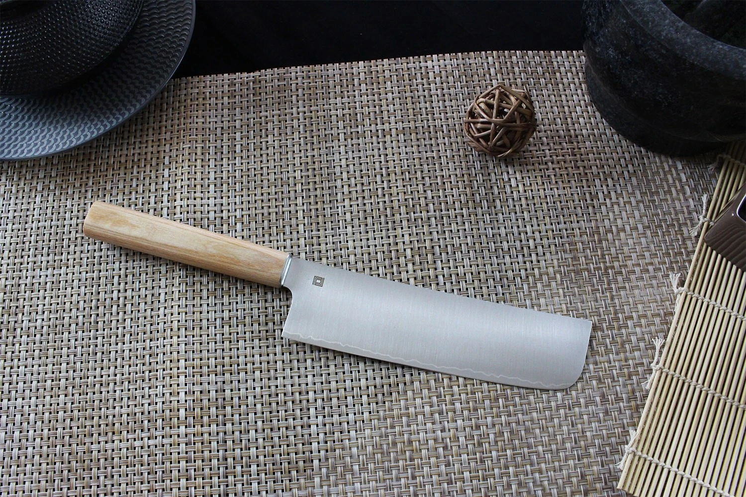 Shizu Hamono Yuri Japanese Nakiri Knife 21.5cm 5 Shizu Hamono Yuri Japanese Nakiri Knife 21.5cm - Image 3